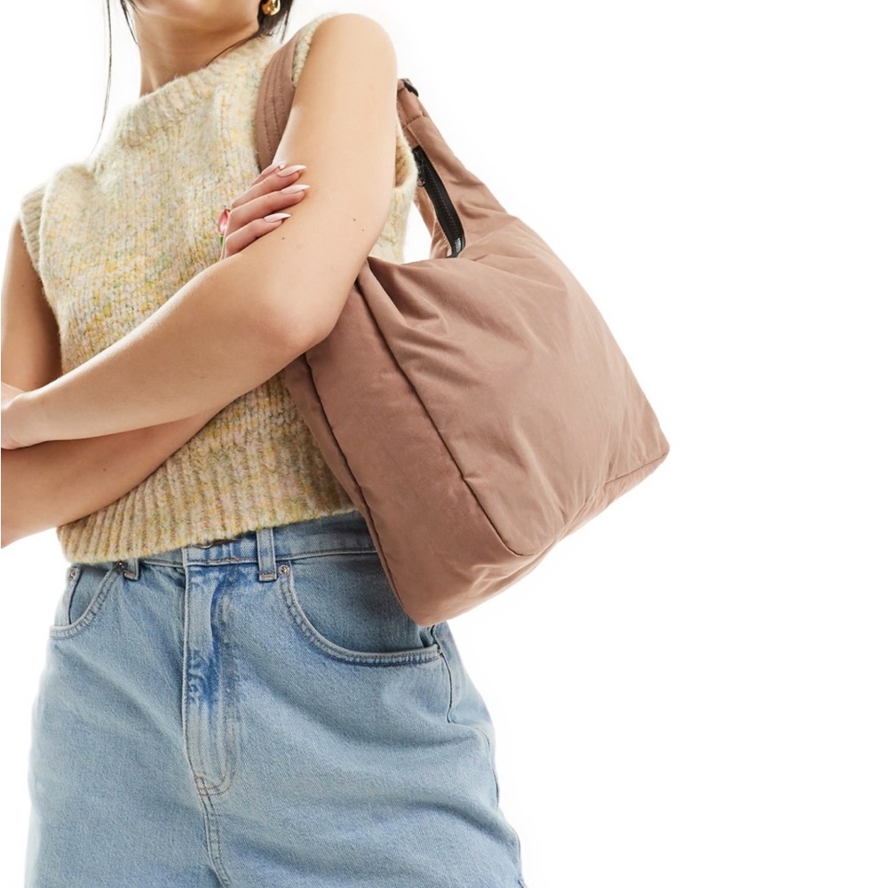 Baggu Nylon Shoulder Bag in Cocoa